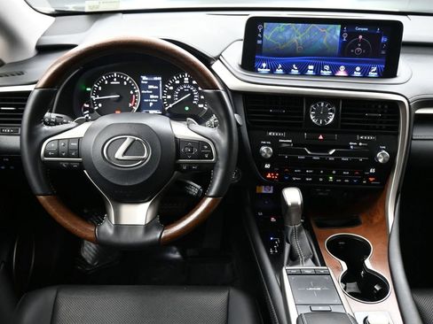 Used 2022 Lexus RX 350L Premium w/ Premium Package image 7