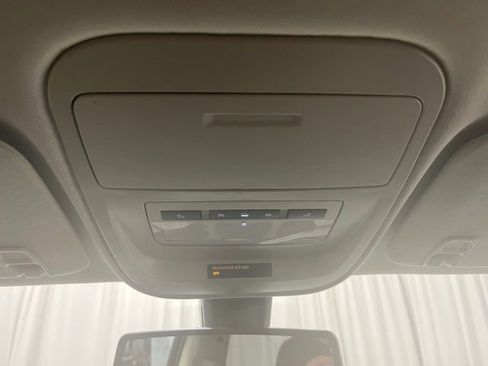 Used 2022 GMC Canyon Elevation w/ Elevation Premium Package image 18