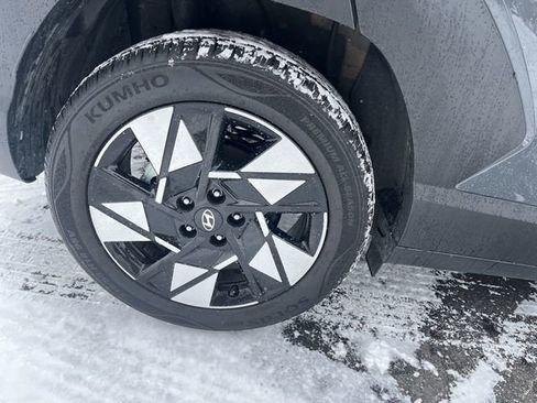 Used 2025 Hyundai Kona SEL image 5