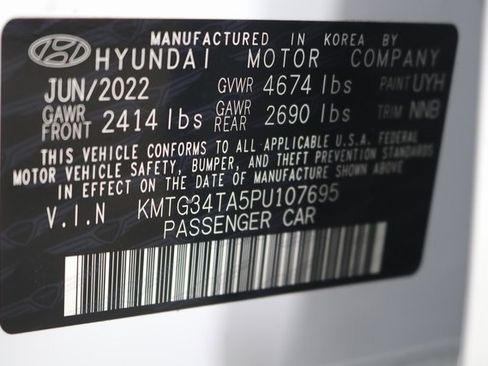 Used 2023 Genesis G70 2.0T image 36