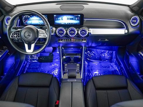 Certified 2022 Mercedes-Benz GLB 250 w/ Premium Package Lite image 13