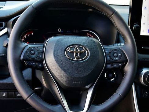 Certified 2023 Toyota RAV4 XLE Premium AWD/4WD image 18