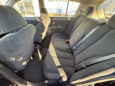 Used 2011 Nissan Versa 1.8 S w/ Plus Pkg image 24