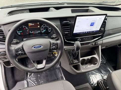 Used 2023 Ford Transit 350 XLT image 14