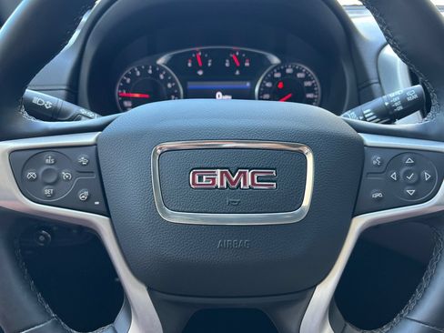 Used 2024 GMC Terrain SLT AWD/4WD image 30