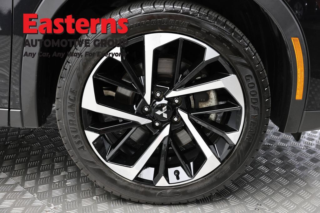 Used 2024 Mitsubishi Outlander SE AWD/4WD image 32