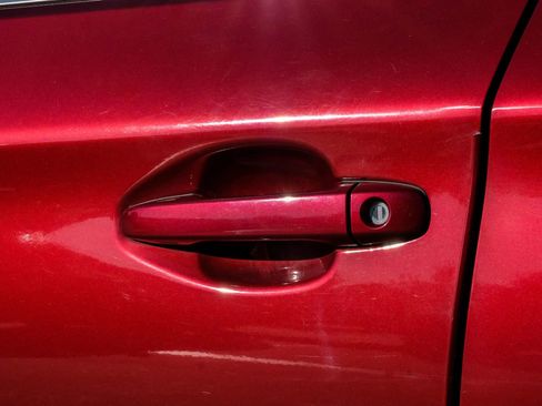 Used 2017 Subaru Outback 2.5i Limited image 39