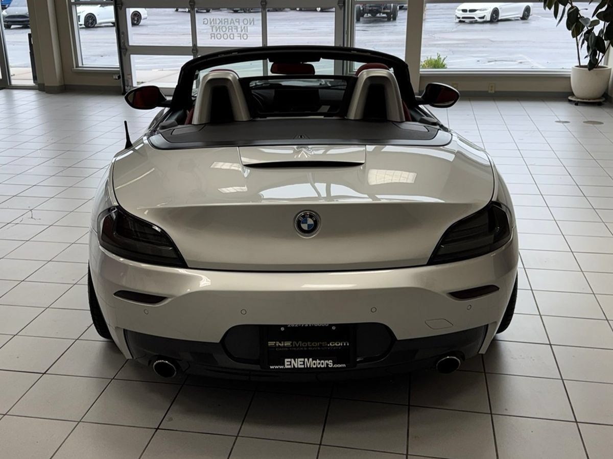 Used 2013 BMW Z4 sDrive35i RWD image 7
