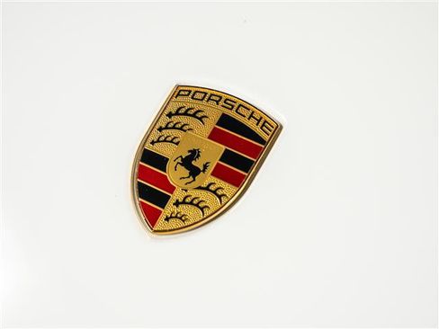 Used 2023 Porsche Macan AWD/4WD image 13