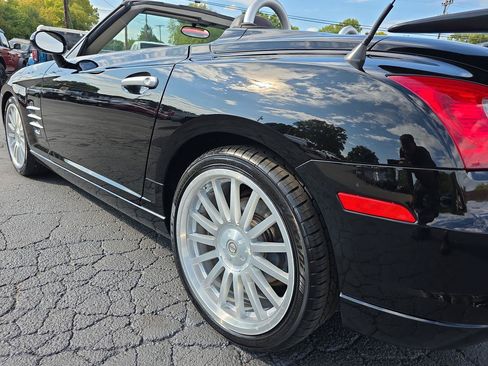 Used 2005 Chrysler Crossfire SRT-6 RWD image 36