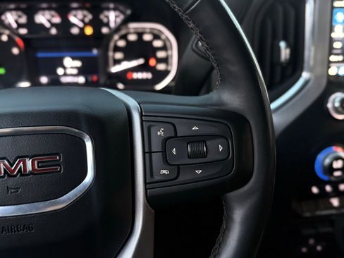 Used 2023 GMC Sierra 2500 SLT image 39