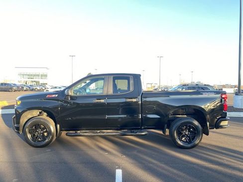 Used 2019 Chevrolet Silverado 1500 Custom Trail Boss w/ Custom Convenience Package image 36