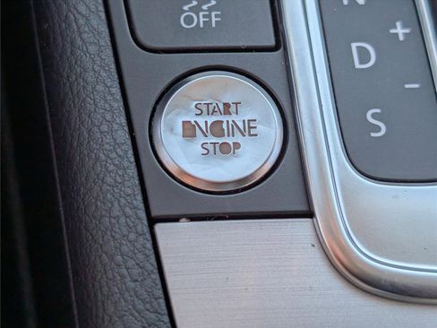 Used 2016 Volkswagen CC Sport image 24