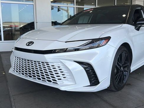 Used 2026 Toyota Camry XSE FWD image 3