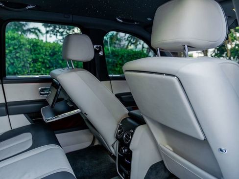 Used 2021 Rolls-Royce Cullinan AWD/4WD image 88