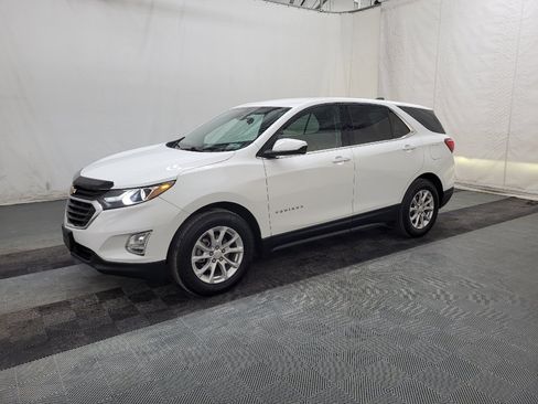 Used 2020 Chevrolet Equinox LT FWD image 2