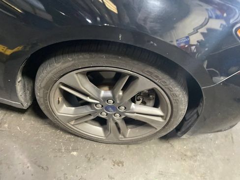 Used 2017 Ford Fusion Sport w/ Equipment Group 401A AWD/4WD image 4