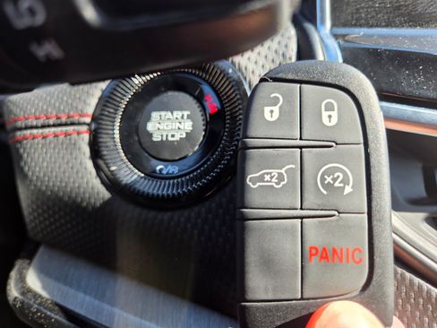 Used 2025 Jeep Compass Trailhawk w/ Trailhawk Elite Group AWD/4WD image 15