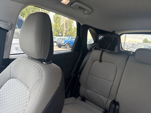 Used 2022 Ford Escape SE w/ Cold Weather Package AWD/4WD image 16