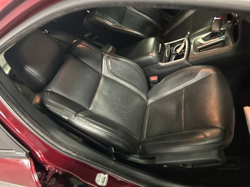 Used 2019 Dodge Charger SXT w/ Leather Interior Group RWD image 26