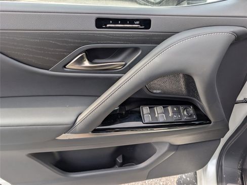 New 2026 Lexus LX 700h Luxury image 16