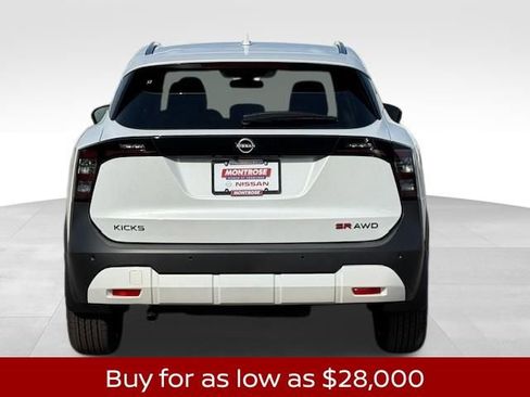 New 2025 Nissan Kicks SR image 4