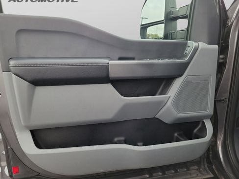 Used 2023 Ford F350 XLT image 16