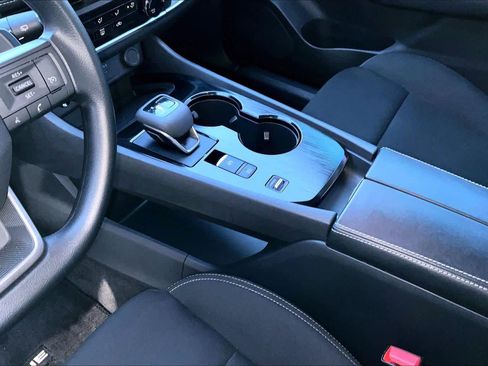 Certified 2025 Nissan Rogue S image 13