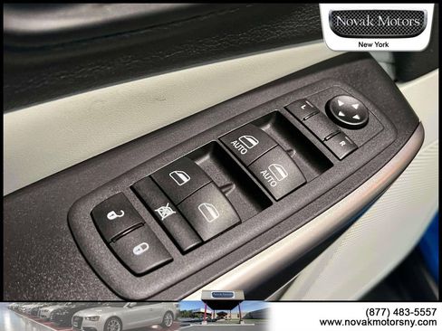 Used 2022 Jeep Cherokee Limited w/ Elite Package AWD/4WD image 19