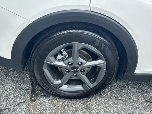 Certified 2025 Kia K4 FWD image 20