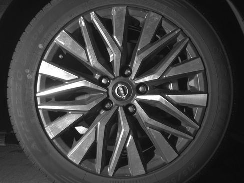 Used 2025 Nissan Altima 2.5 SV image 13