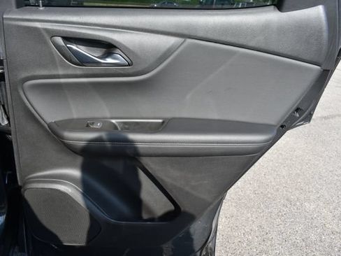 Used 2020 Chevrolet Blazer LT FWD image 38