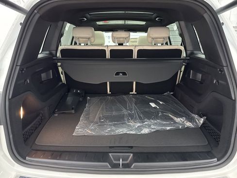 Used 2026 Mercedes-Benz GLB 250 4MATIC image 24