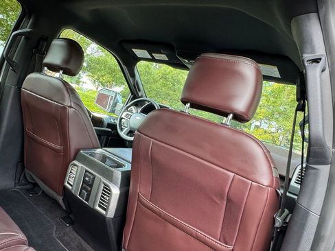 Used 2016 Ford F150 Platinum w/ Equipment Group 701A Luxury image 21