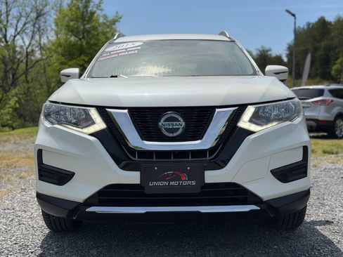 Used 2018 Nissan Rogue SV AWD/4WD image 2