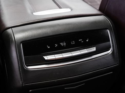 Used 2023 Cadillac Escalade Sport Platinum RWD image 38