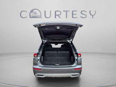 Used 2022 Mitsubishi Outlander SE FWD image 9
