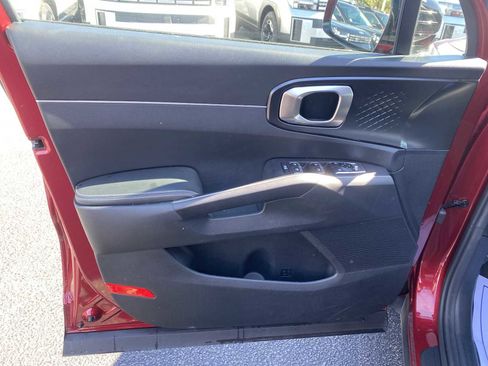 Used 2022 Kia Sorento S image 26