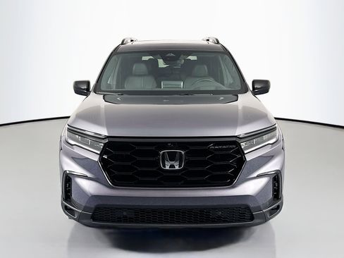 New 2025 Honda Pilot Black Edition image 2