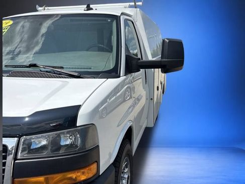 Used 2019 GMC Savana 3500 w/ Power Convenience Package RWD image 3