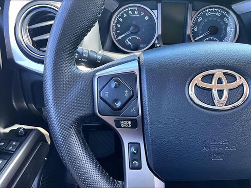 Used 2023 Toyota Tacoma SR5 AWD/4WD image 22