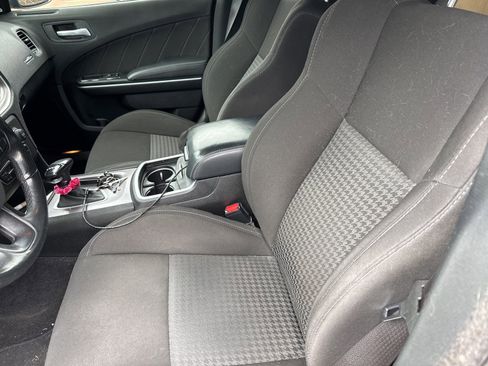 Used 2022 Dodge Charger GT image 9