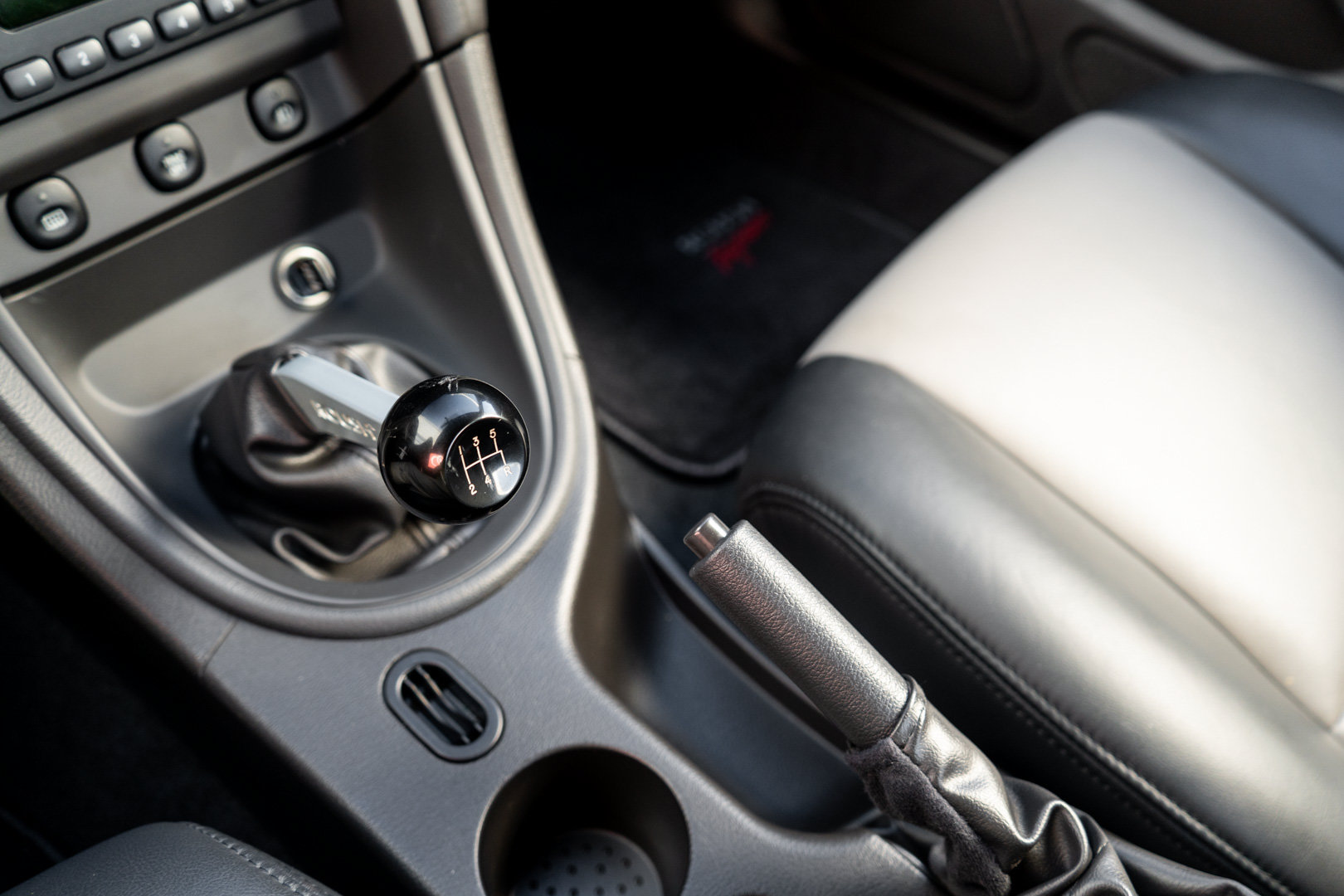 Used 2004 Ford Mustang GT RWD image 22
