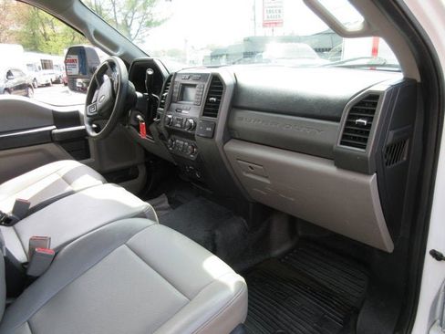 Used 2019 Ford F550 2WD Regular Cab Super Duty w/ XL Value Package image 13