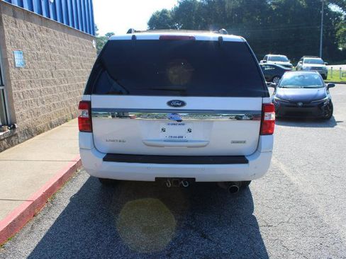 Used 2017 Ford Expedition EL Limited w/ Equipment Group 301A RWD image 5