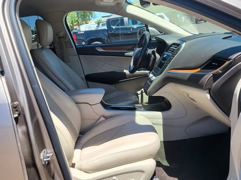 Used 2019 Lincoln MKC Select w/ MKC Climate Package FWD image 19