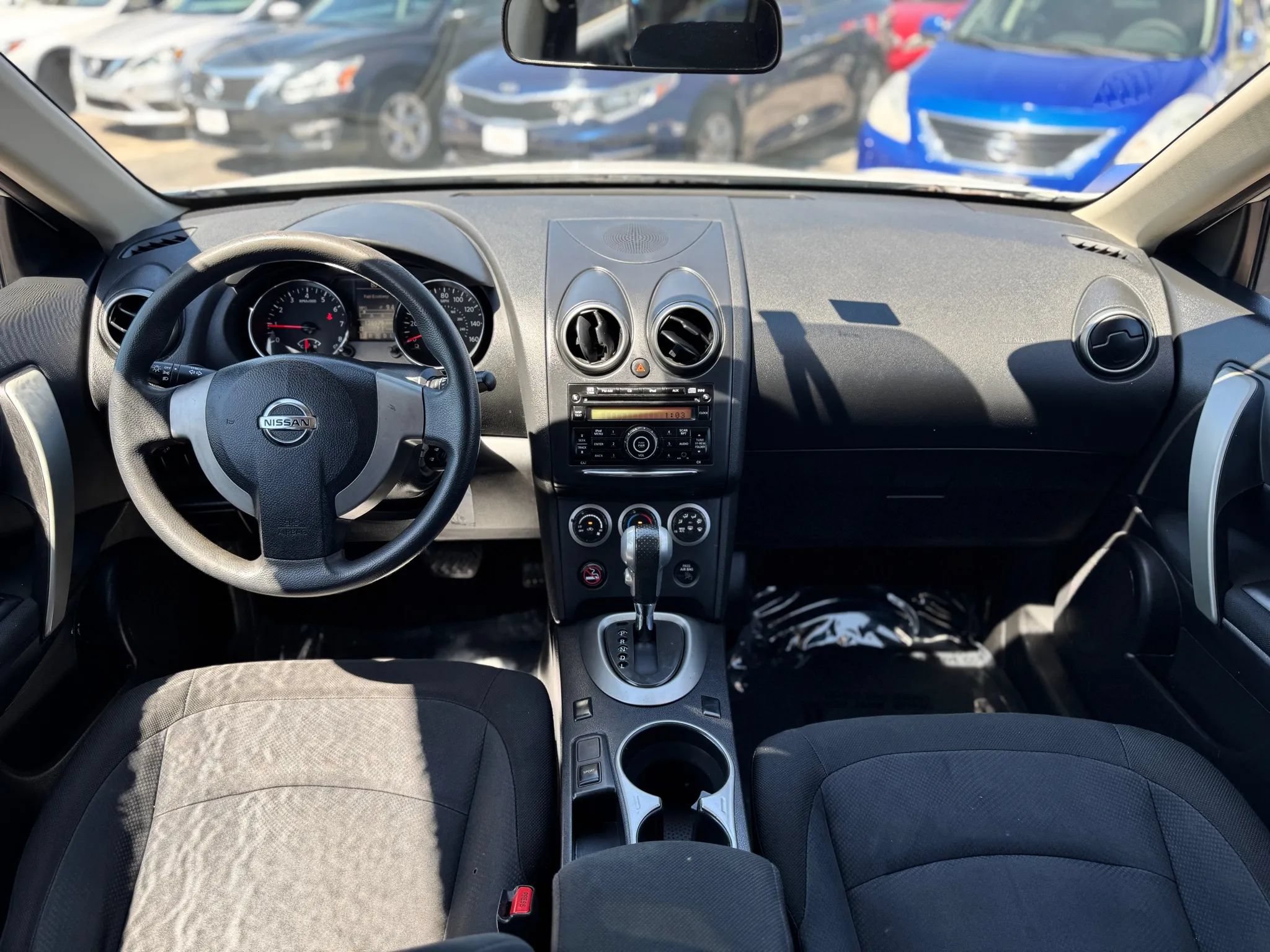 Used 2015 Nissan Rogue S FWD image 15