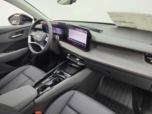 New 2026 Audi Q3 quattro 2.0T AWD/4WD image 15