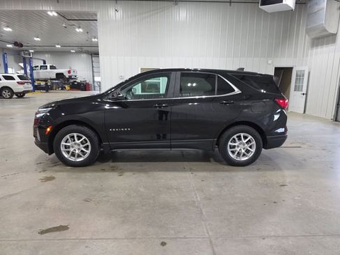 Used 2023 Chevrolet Equinox LT AWD/4WD image 5