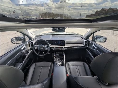 Used 2024 Kia Sorento SX image 27
